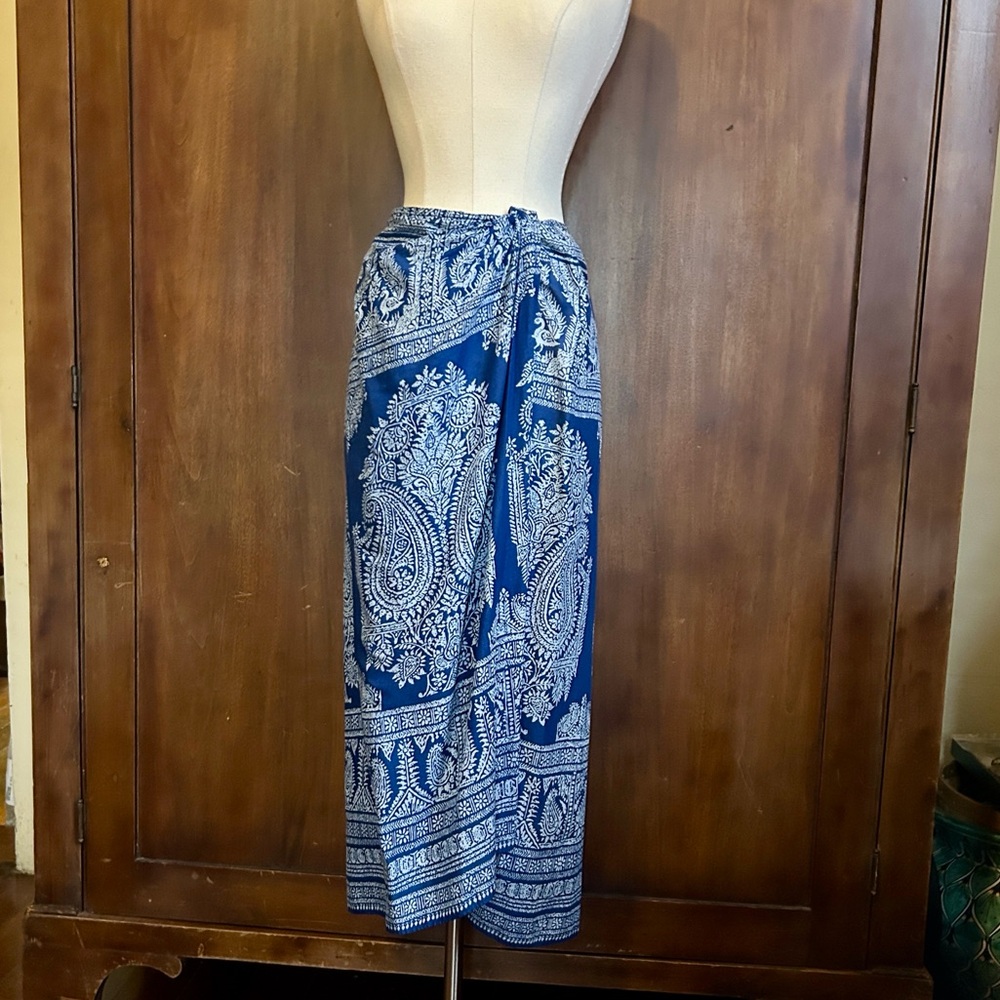 Blue Bandanna Print Designer Wrap Skirt 12 - Picture 12 of 12